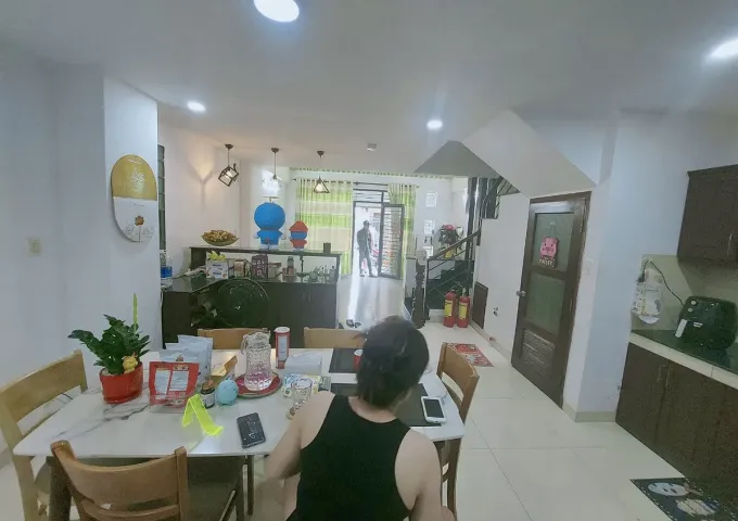 Bán gấp NHÀ ĐẸP. Trần Thị Trọng (Cống Lỡ), P15. Tân Bình. 65m2 . chỉ 6.7tỷ TL