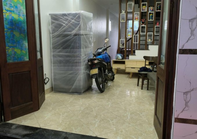 Cho Thuê Nhà Nguyên Căn Đại Từ, 30m2, 4 Tầng