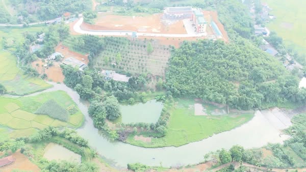 Chính chủ em cần bán 10.000m đất đẹp, giá tốt, vị trí đắc địa tại Kim Bôi, Hoà Bình. 0969446789