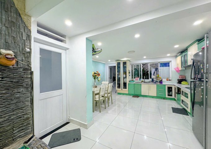 Bán nhà phô Khu Savimex Phú Thuận, Q7, DT 5 x18m, 3 lầu, ST. Giá 13,8 tỷ