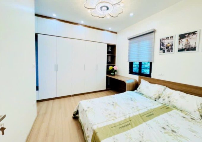 BÁN NHÀ TRẦN CUNG, 42M X 5 TẦNG, NGÕ NÔNG ÔTÔ, DÂN XÂY, LÔ GÓC, GIÁ CHỈ 7.6 TỶ