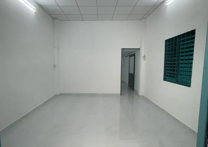 Nhà bán Gấp Đường Ngô Bệ. P13 Tân Bình. 60m2.  chỉ 6.55 tỷ TL