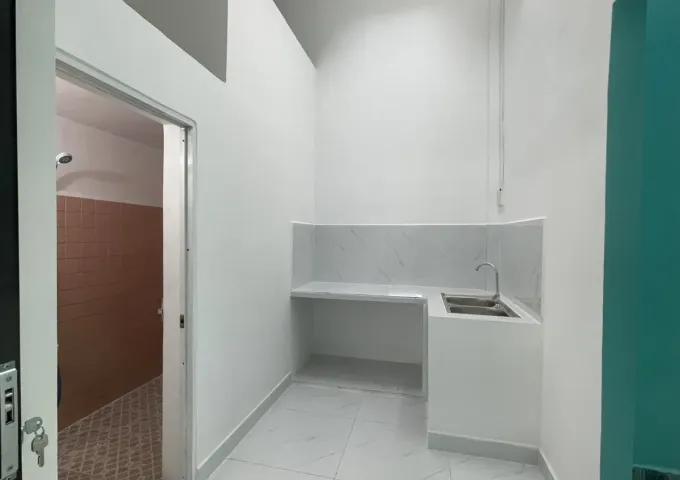 Nhà bán Gấp Đường Ngô Bệ. P13 Tân Bình. 60m2.  chỉ 6.55 tỷ TL