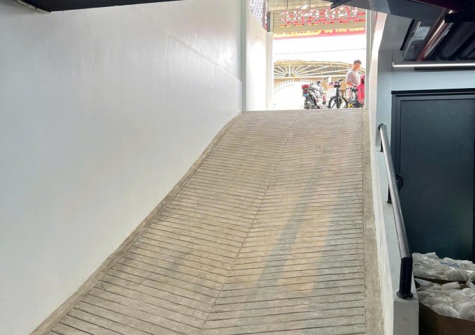 Văn phòng Bình Thạnh nhà mới xây chính chủ có cho thuê ngắn hạn từ 1 - 6 tháng từ 10 - 50m2