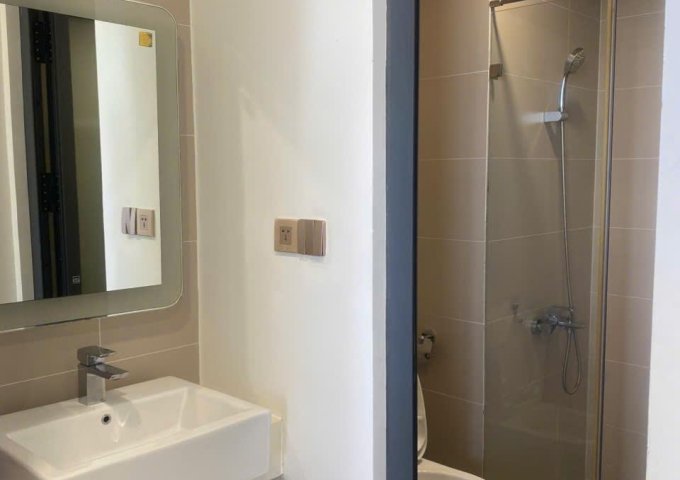 Cần bán hoặc cho thuê căn hộ 2pn 1 wc 58m2 tầng 16 chung cư Q7 Bolevard đường Nguyễn Lương Bằng phường Phú Mỹ Q7 TPHCM.