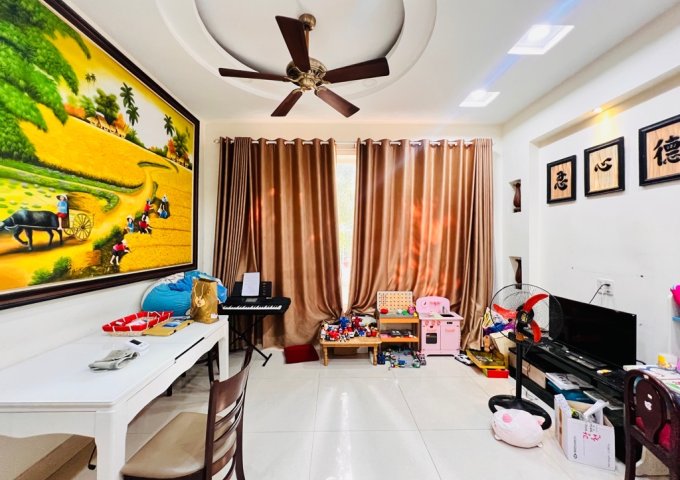 Cơ hội Sở Hữu  Nhà mặt Thạnh Lộc 29, Q12, 2660m2 Dòng Tiền 40tr/th  giá  Chỉ 76 tỷ -