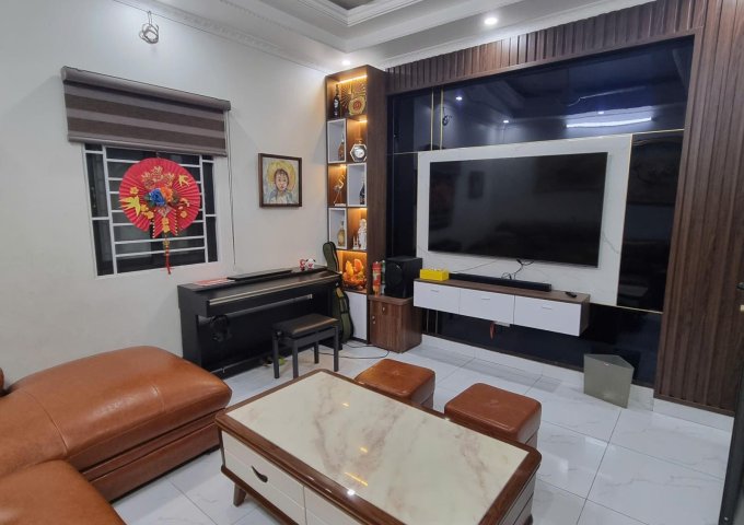 Cần Bán nhà số 37B/8/358 Đà Nẵng- Đông Hải 1- Hải An- Hải Phòng