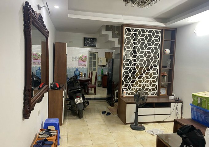 CHÍNH CHỦ CHO THUÊ NHÀ NGUYÊN CĂN KHU HOÀN KIẾM