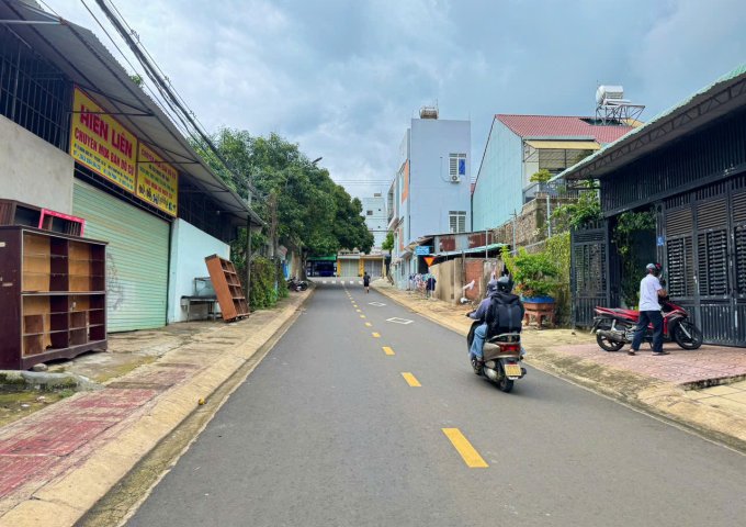 CẦN BÁN NHÀ ĐẤT GIÁ TỐT – GIẢM MẠNH TỪ 1 TỶ 250 TRIỆU CÒN 1 TỶ 1XX TRIỆU.