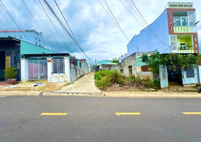 CẦN BÁN NHÀ ĐẤT GIÁ TỐT – GIẢM MẠNH TỪ 1 TỶ 250 TRIỆU CÒN 1 TỶ 1XX TRIỆU.