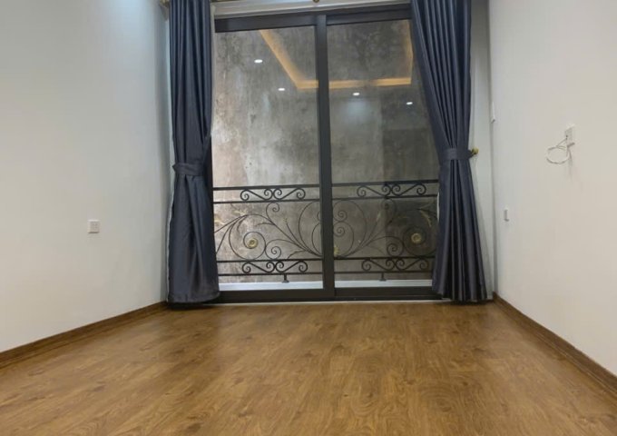 BÁN NHÀ 5 TẦNG MỚI – NGÕ THÔNG PHONG, PHỐ TÔN ĐỨC THẮNG, HÀ NỘI