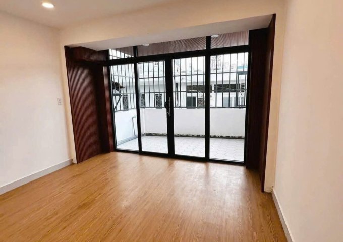Nhà 3 tầng mới hẻm 78 Cao Lỗ P4Q8. Giá 5,2 tỷ TL