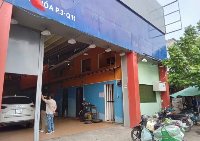 Cho thuê mặt bằng kinh doanh kiot diện tích lớn – ngay trung tâm Quận 11