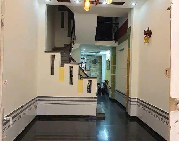 Cho Thuê Nhà Nguyên Căn Tại 128/6 Bàn Cờ, Phường 3, Quận 3, HCM