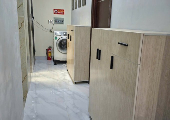 Cho Thuê Phòng Mới - Mặt Tiền, Trung Tâm Quận 3