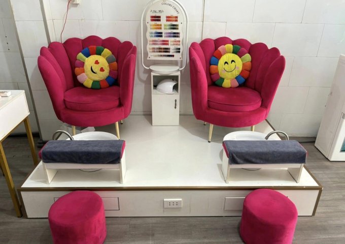 Cần sang lại tiệm nail mi gội mặt tiền Phan Anh, Bình Trị Đông, Bình Tân