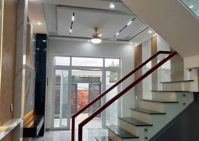Bán nhà 2 Tầng Tân Vạn (P.Biên Hòa mới),SHR đường 2 xe hơ,gần UBND phường