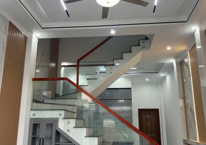 Bán nhà 2 Tầng Tân Vạn (P.Biên Hòa mới),SHR đường 2 xe hơ,gần UBND phường