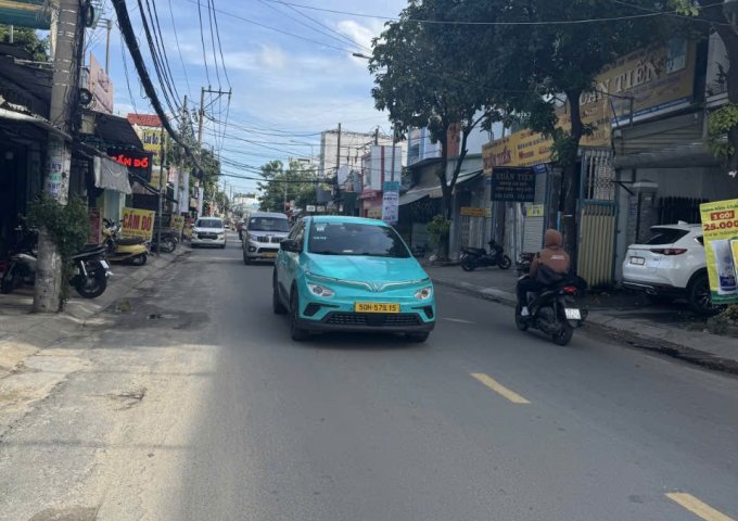 Bình Tân, gần MT Trương Phước Phan, nhà mới đẹp 4 tầng, ngang 4.5m, 