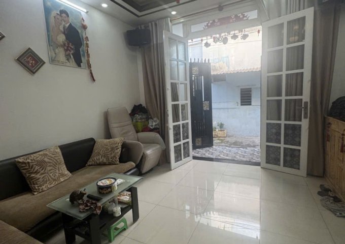 Bình Tân, gần MT Trương Phước Phan, nhà mới đẹp 4 tầng, ngang 4.5m, 