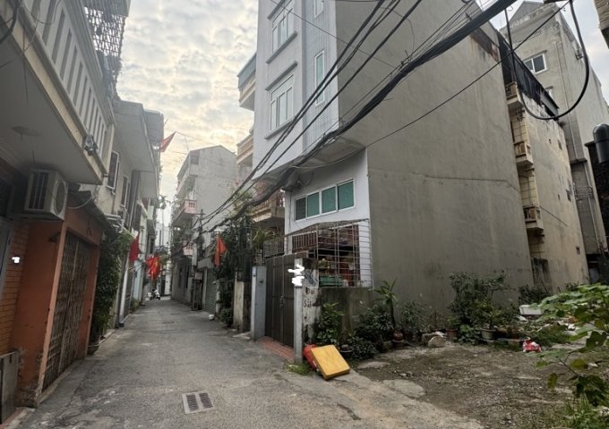 BÁN ĐẤT NGỌC LÂM – LONG BIÊN - 120M² – MT 4,5 - NỞ HẬU – NGÕ Ô TÔ TRÁNH – GIÁ 17,3 TỶ