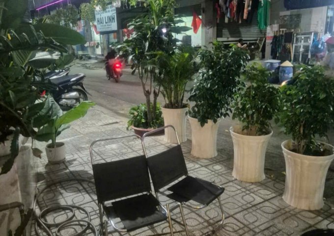 Chính chủ cần sang nhượng quán cafe góc 2 mặt tiền – Ngay ngã tư Trung tâm Dĩ An