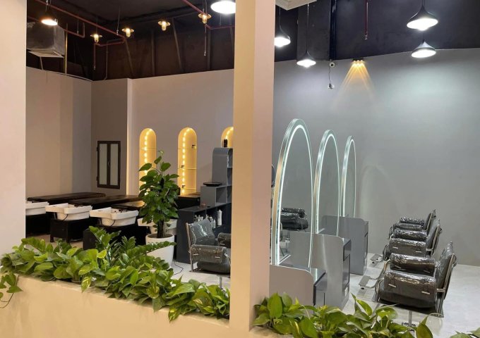 CHÍNH CHỦ Sang Nhượng Cửa Hàng Tóc Vị Trí Vàng tại Eco Green – Tòa CT3!
