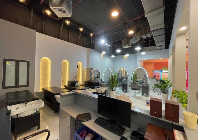 CHÍNH CHỦ Sang Nhượng Cửa Hàng Tóc Vị Trí Vàng tại Eco Green – Tòa CT3!