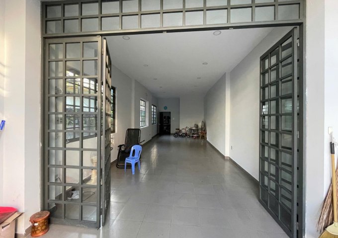 Cho Thuê Mặt Bằng Tầng Trệt Ỏ Hẻm 440 Thống Nhất