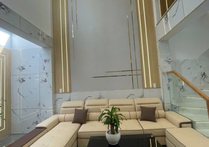 ► Nhà bán mới đẹp full nội thất chỉ việc ở , shr ccg đường nhựa thông tứ hướng, tại Phường Thạnh Xuân, Quận 12