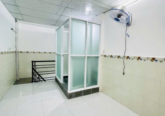 BÁN GẤP NHÀ PHAN VĂN TRỊ – BÌNH THẠNH, GẦN EMART