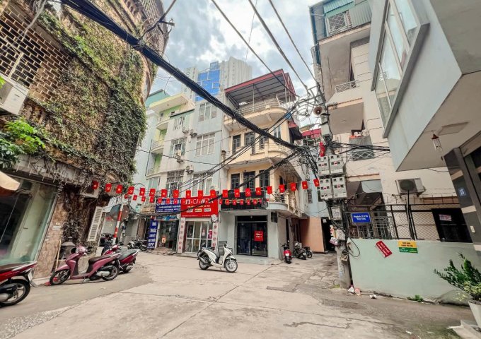 💜💜💜💜 NHÀ PHÂN LÔ - TÂY SƠN - ĐỐNG ĐA - LÔ GÓC - Ô TÔ TRÁNH - VỪA Ở VỪA KINH DOANH - NGÕ VIP💜💜💜💜  Mô tả:  - Ngõ Tây Sơn là ngõ đẹp nhất phố Tây