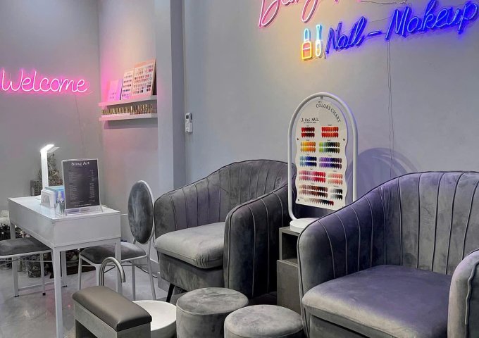 SANG NHƯỢNG MÔ HÌNH NAIL – Gội - Makeup