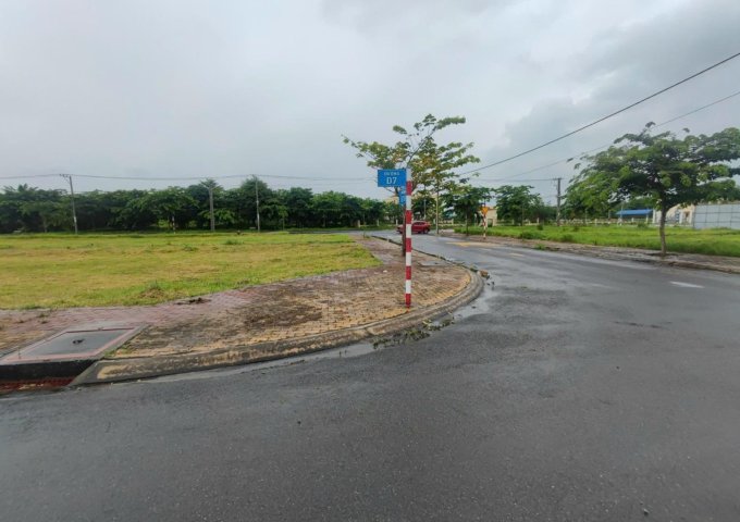 GIA ĐÌNH TÔI ĐI ĐỊNH CƯ NƯỚC NGOÀI - CẦN BÁN NHANH LÔ ĐẤT CỰC ĐẸP - 75M2 - ĐỨC PHÁT 1 - BÌNH DƯƠNG / 2 TỶ 7.