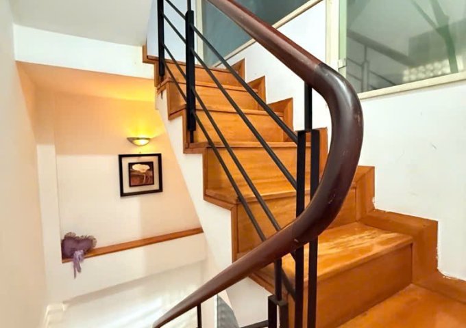 Bán Nhà Đường Nguyễn Tri Phương, Q10, Nhà Đẹp, HXH Tránh, Có Thể Kinh Doanh