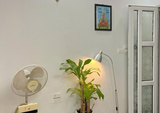 Chính chủ cho thuê nhà riêng nguyên căn khu vực Ngã Tư Sở, đối diện Royal City – Thanh Xuân, Hà Nội