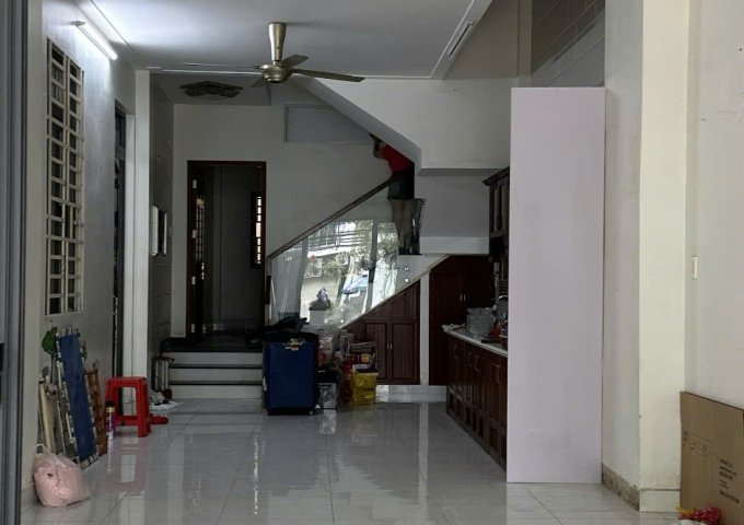 Cho thuê nhà ĐC: 39A Nguyễn Văn Tố, P. Tân Thành, Q. Tân Phú