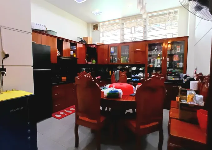 Bán GẤP nhà đẹp Nguyễn Sỹ Sách, P15 Tân Bình. 4 Lầu. chỉ 6.8 tỷ Thương Lượng.