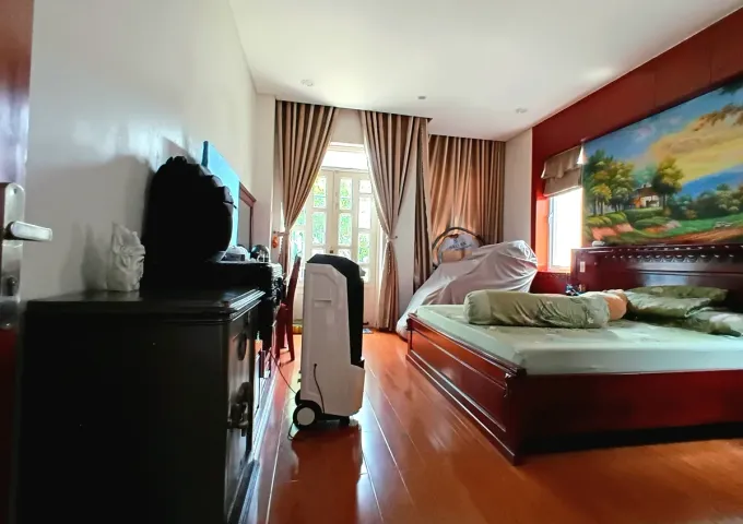 Bán GẤP nhà đẹp Nguyễn Sỹ Sách, P15 Tân Bình. 4 Lầu. chỉ 6.8 tỷ Thương Lượng.