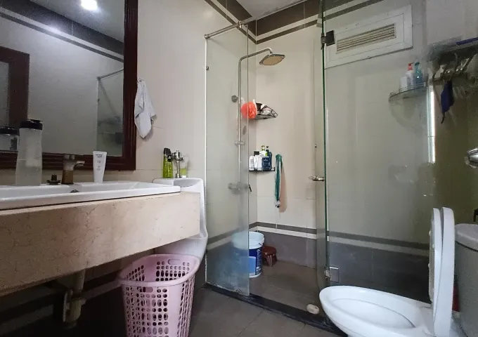 Bán GẤP nhà đẹp Nguyễn Sỹ Sách, P15 Tân Bình. 4 Lầu. chỉ 6.8 tỷ Thương Lượng.