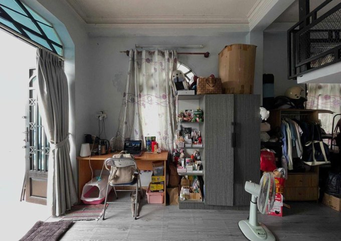 Mình cần pass phòng Bancol (còn 1 tháng hợp đồng, nếu ở tiếp thì chủ tiếp tục gia hạn)