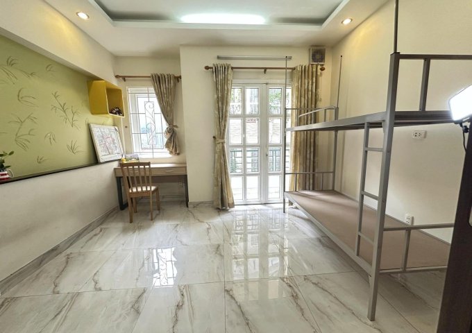 PHÒNG CÓ SẴN- MÁY LẠNH - FULL NT - SẠCH SẼ - NGÃ TƯ PHÚ NHUẬN - NGUYỄN KIỆM