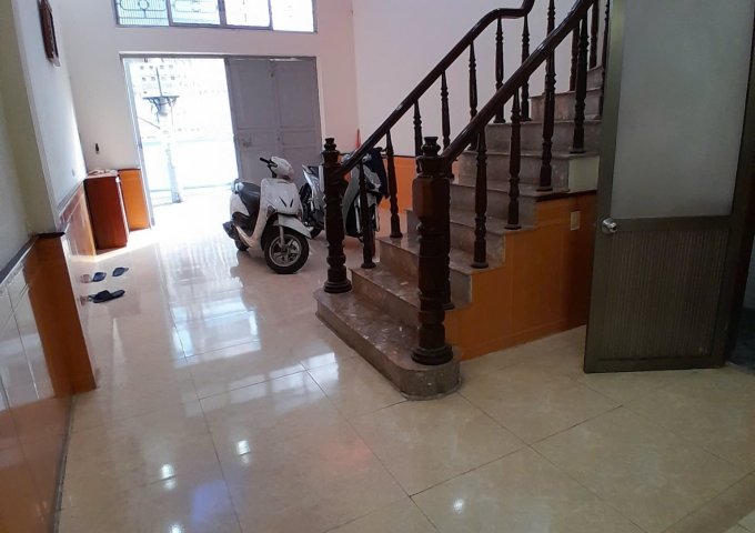 Bán Nhà Phố Bà Triệu - Hà Cầu, Hà Đông- Ô Tô Tránh- 61m² x 4 Tầng- Mặt Tiền 5m- Giá 16,8 Tỷ