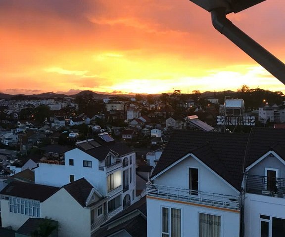 CHÍNH CHỦ BÁN NHÀ 5 TẦNG CÓ SÂN Ô TÔ – TRUNG TÂM ĐÀ LẠT – GIÁ 16,5 TỶ