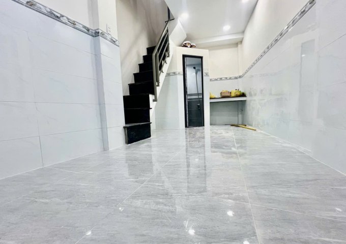 SÁT MẶT TIỀN KHÁNH HỘI Q4 HƠN 2 TỶ