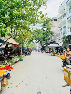 ► Mặt phố trung tâm khuôn đất rộng hiếm có phố Trần Cảnh , gần Chợ Cẩm Thượng, tp Hải Dương (nay là Phường Thành Đông, tp Hải Phòng)