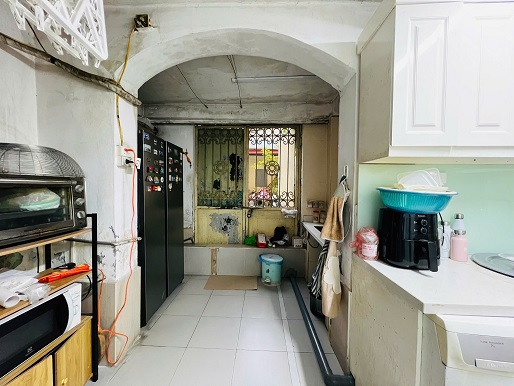 CHÍNH CHỦ BÁN CĂN HỘ TẬP THỂ TẦNG 1 – VỊ TRÍ VÀNG KINH DOANH ĐẮC ĐỊA KHU THÀNH CÔNG