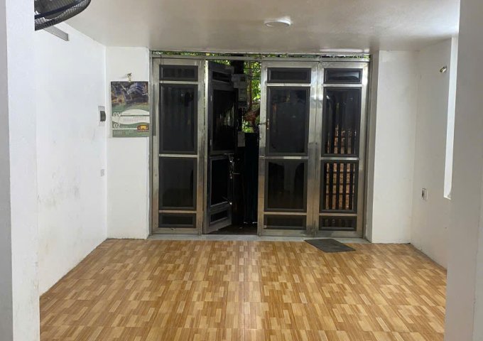 Chính chủ cần cho thuê nhà nguyên căn tầng 1 tại số 85 Thành Phố Giao Lưu, Bắc Từ Liêm, HN