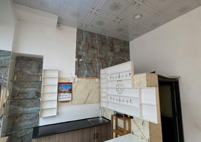 Cho Thuê Mặt Bằng Đa Năng 30m² - 29 Nguyễn Văn Khôi, P11!