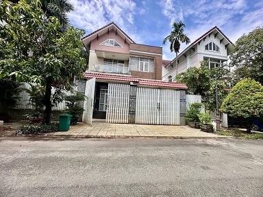 ► Ngộp đây!!! Giảm giá tiếp chỉ 16 là chốt được căn biệt thự full nội thất, pháp lý chuẩn, vị trí tiềm năng tăng giá cao ( Bank định giá 17-18 tỷ ).